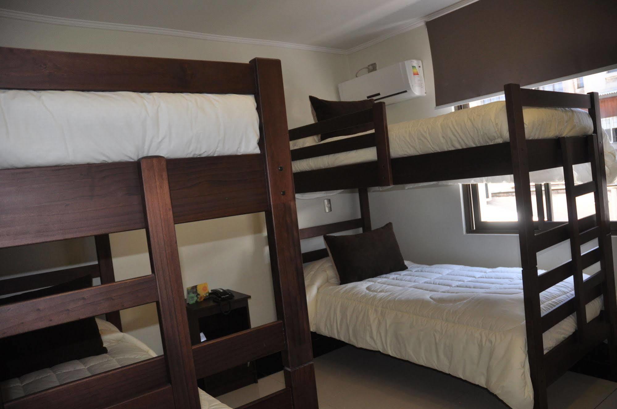 Cosmopolita Hostel Santiago du Chili Extérieur photo
